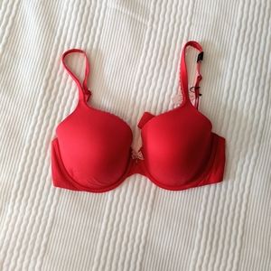Victoria's Secret Lined Perfect Coverage Bra (36D)